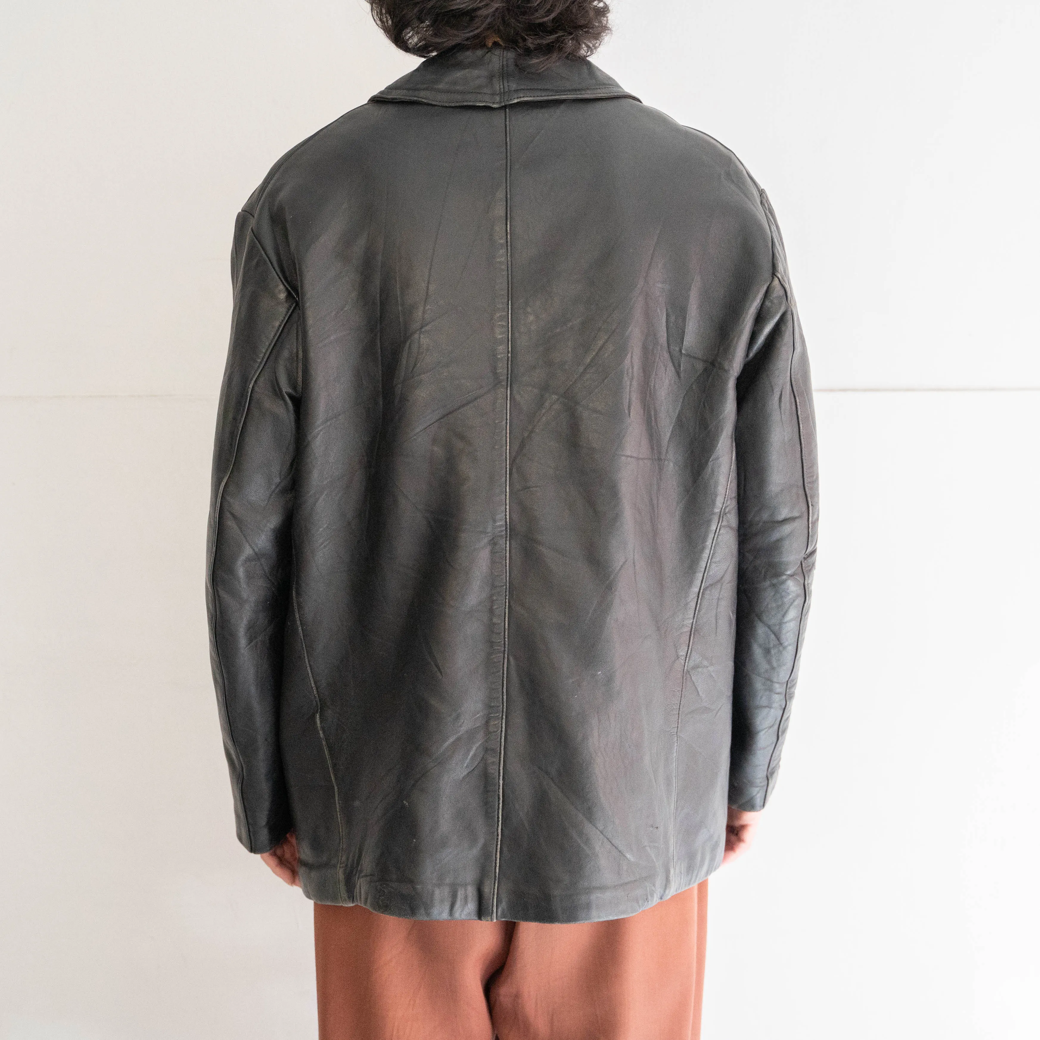 around 1960s France black color leather jacket -good condition-