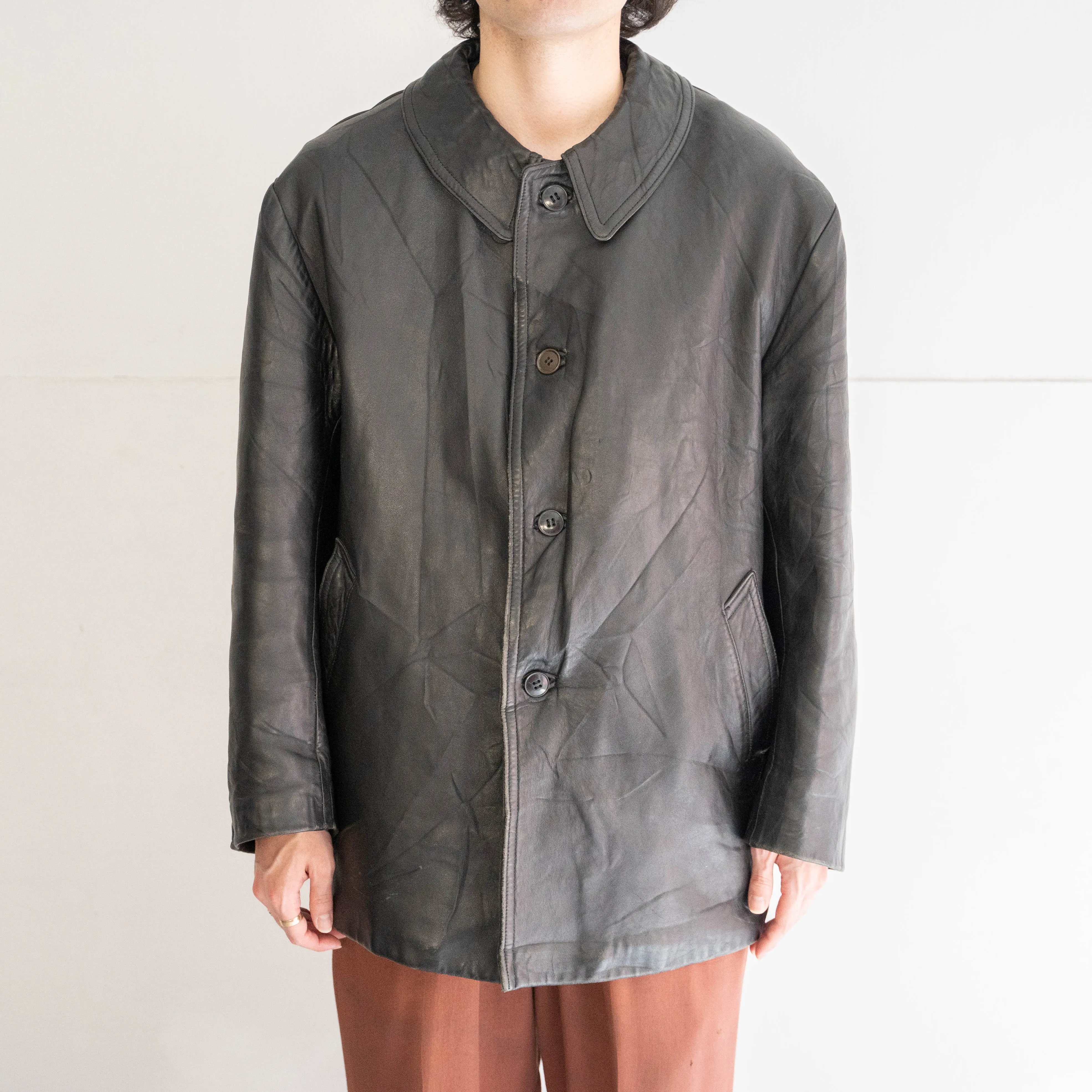 around 1960s France black color leather jacket -good condition-